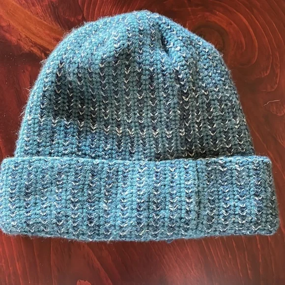 North Face Beanie - Picture 2 of 6